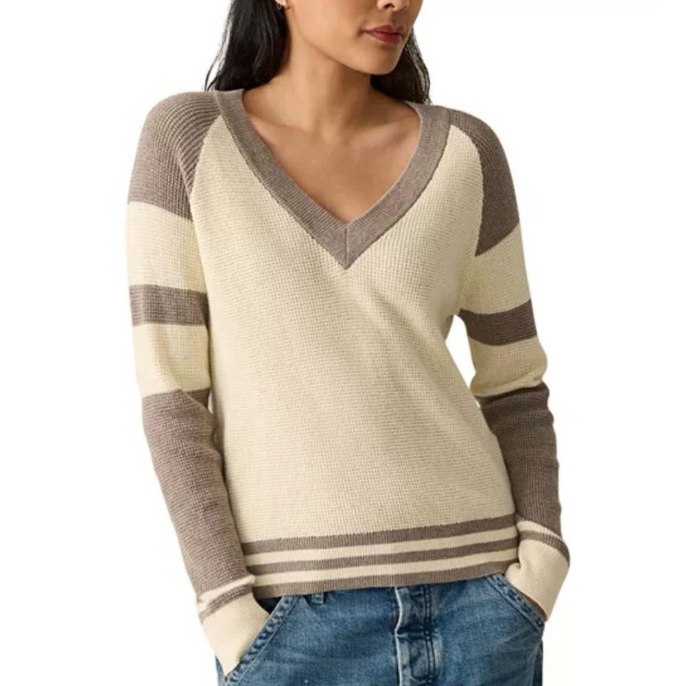 Faherty Throwback V-Neck Long Sleeve Sweater In F… - image 1